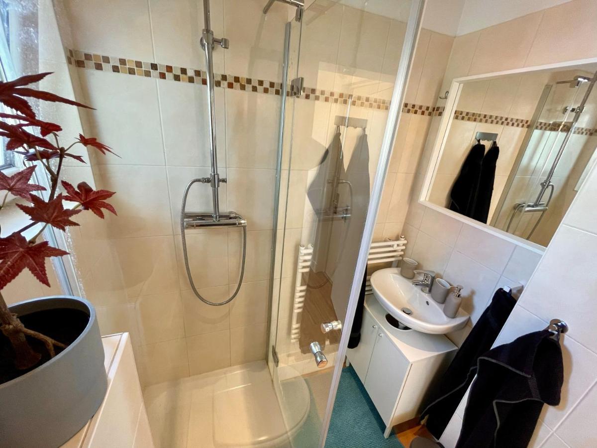 Unter Den Linden Apartment *